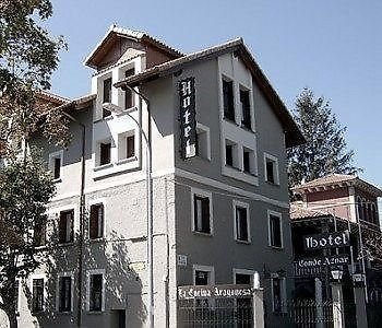 Conde Aznar Hotel Jaca Eksteriør billede