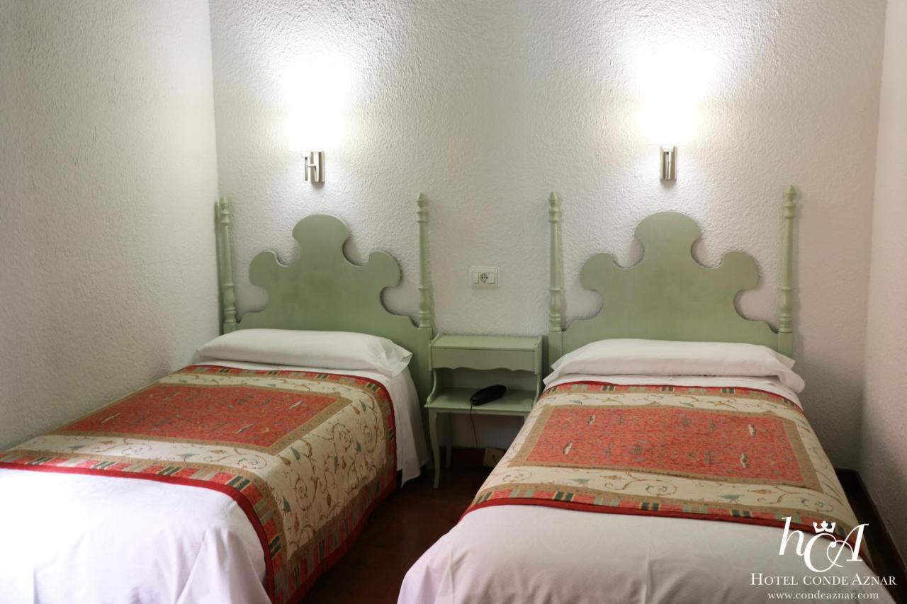 Conde Aznar Hotel Jaca Eksteriør billede