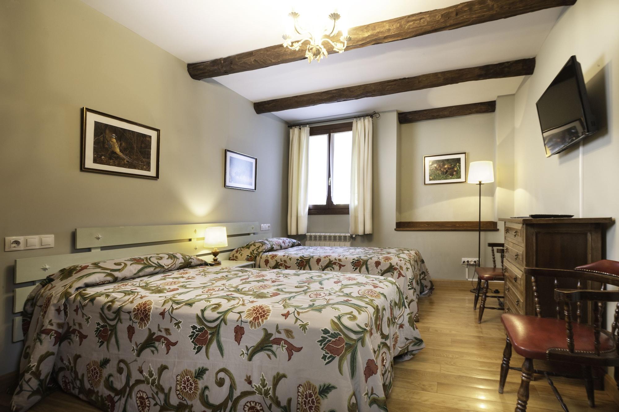 Conde Aznar Hotel Jaca Eksteriør billede