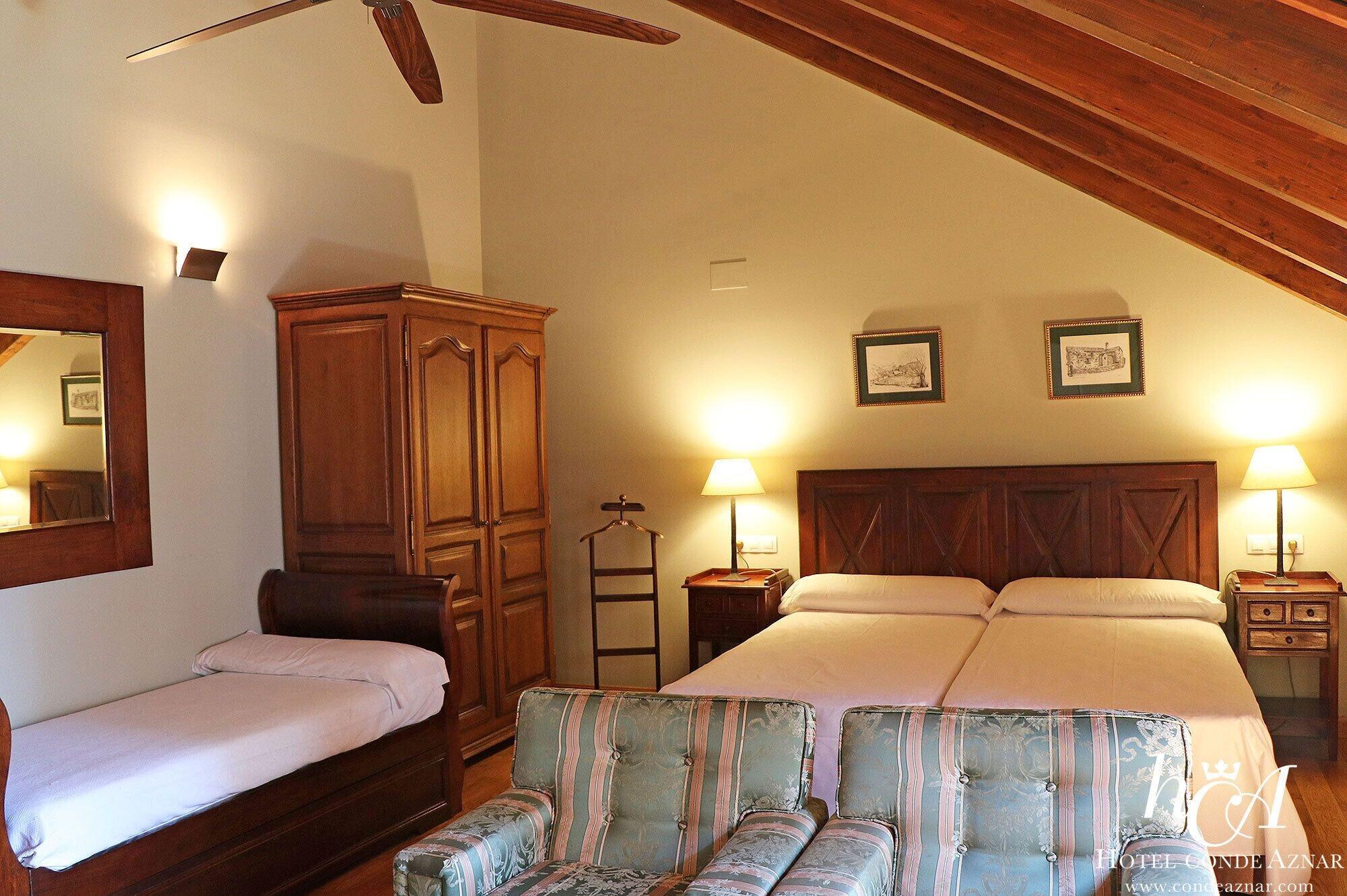 Conde Aznar Hotel Jaca Eksteriør billede